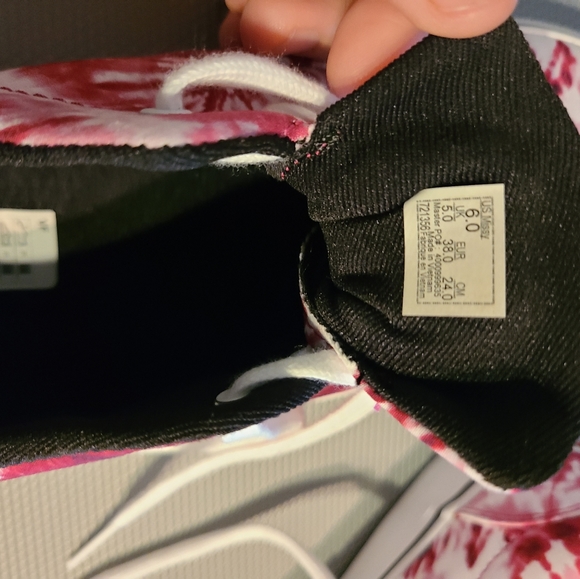 Pink tiedye Vans - Picture 3 of 3